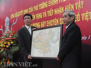 Tiếp nhận tài liệu, bản đồ khẳng định chủ quyền của Việt Nam đối với Trường Sa, Hoàng Sa